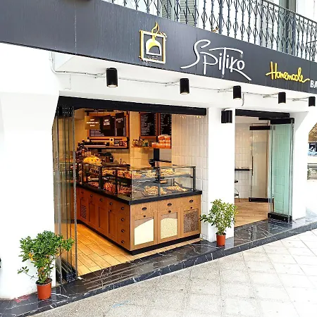 Navarino Jacuzzi Studio Rt Hospitality Services アパート