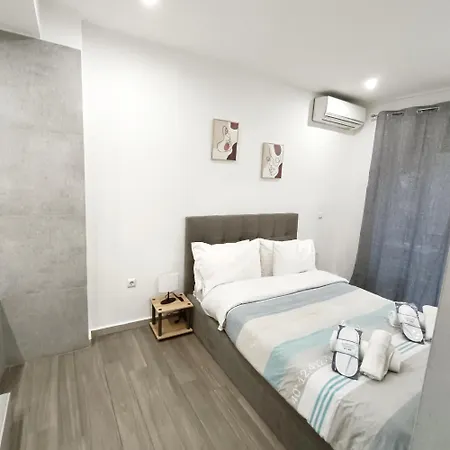 アパート Navarino Jacuzzi Studio Rt Hospitality Services テッサロニキ