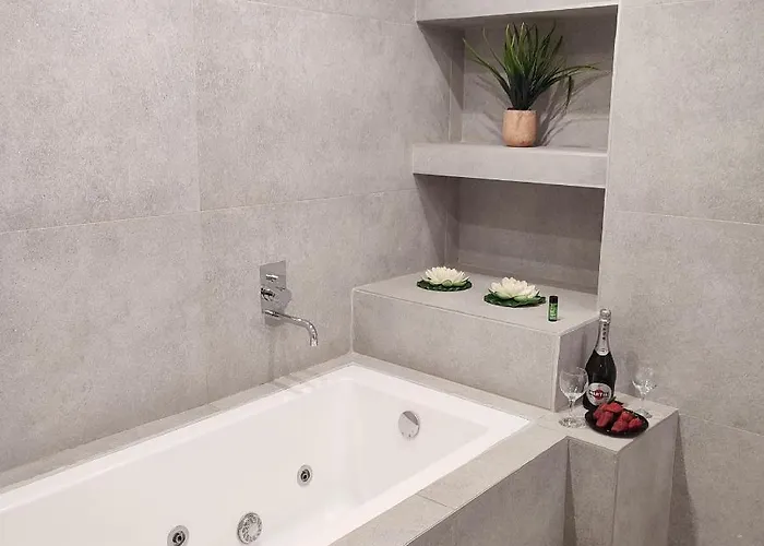 R&t Navarino Jacuzzi Salonicco