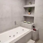 Navarino Jacuzzi Studio Rt Hospitality Services Thessaloniki