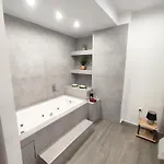 R&t Navarino Jacuzzi * Salonicco