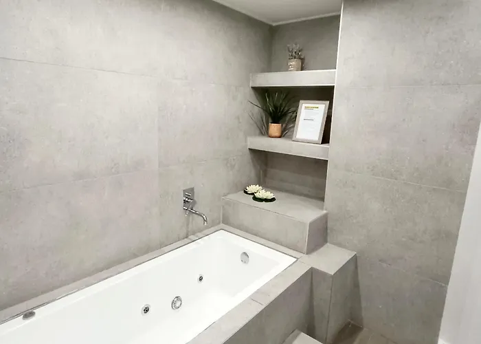 Navarino Jacuzzi Studio Rt Hospitality Services Apartment